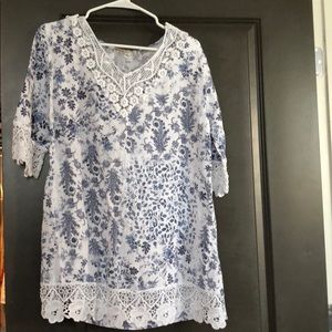 Maria Gigli linen cover up size large.